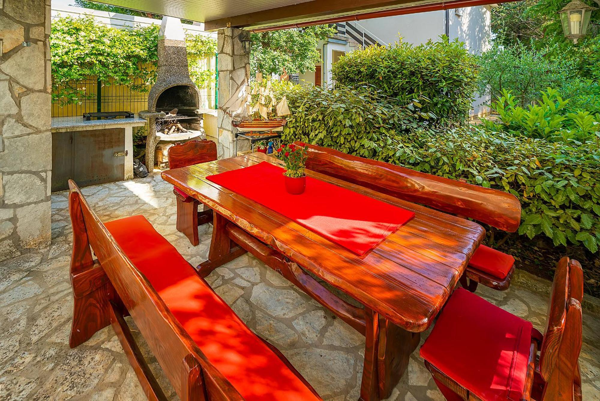 Apartment Noa On Island Krk 반타치치 외부 사진
